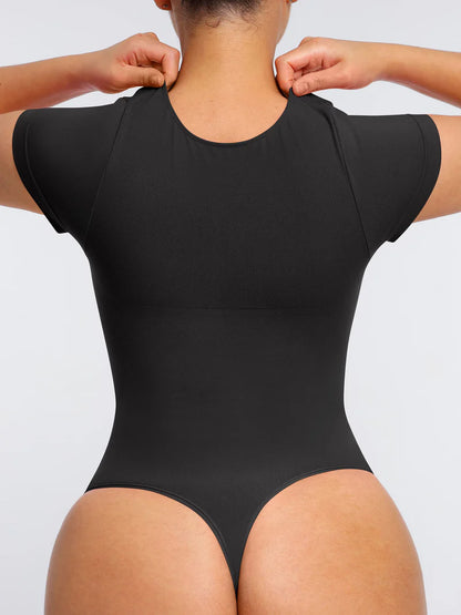 Body modelujące z rękawkiem i stringami