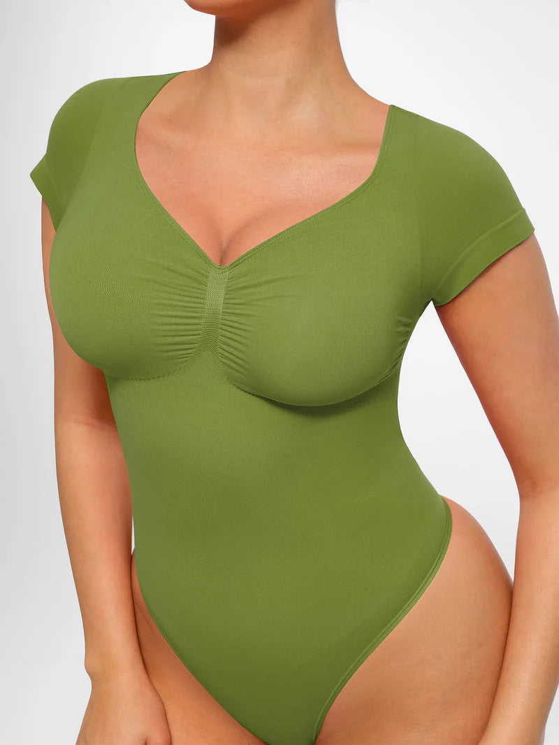 Body modelujące z rękawkiem i stringami