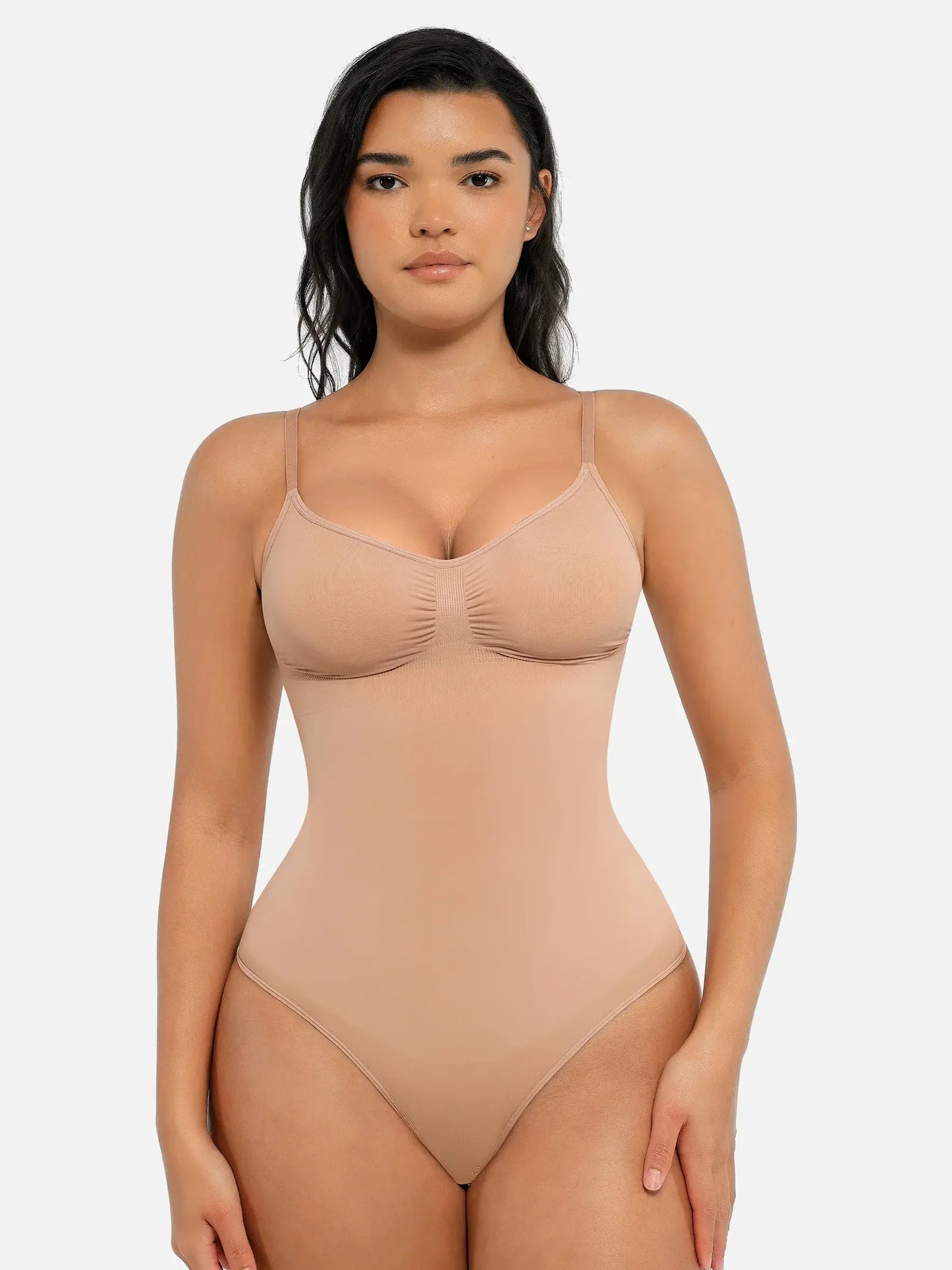 Body modelujące ze stringami