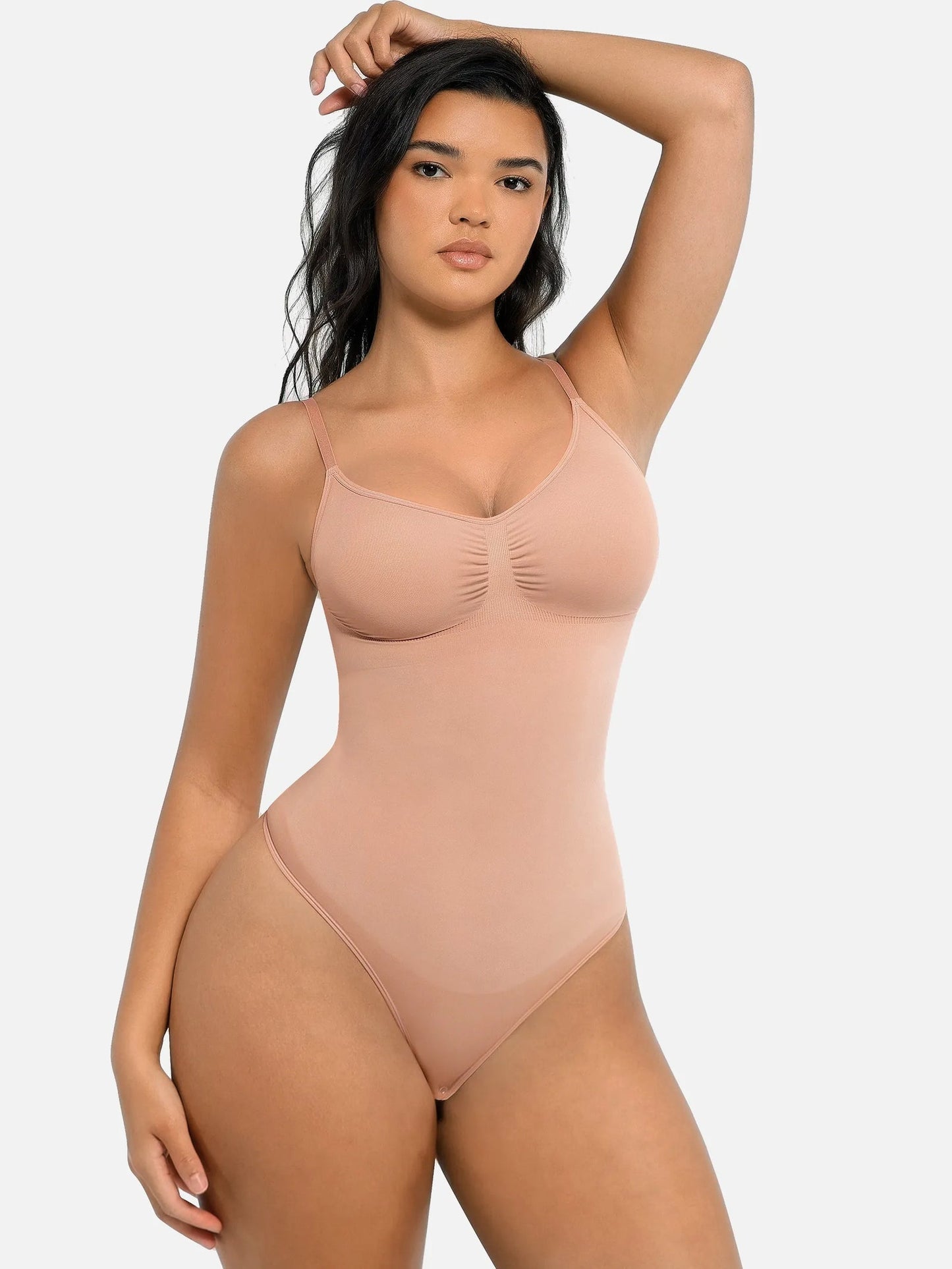 Body modelujące ze stringami