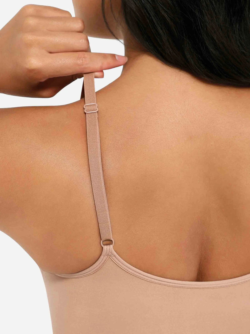 Body modelujące ze stringami