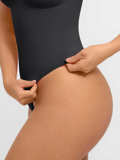Bezszwowe body modelujące ze stringami