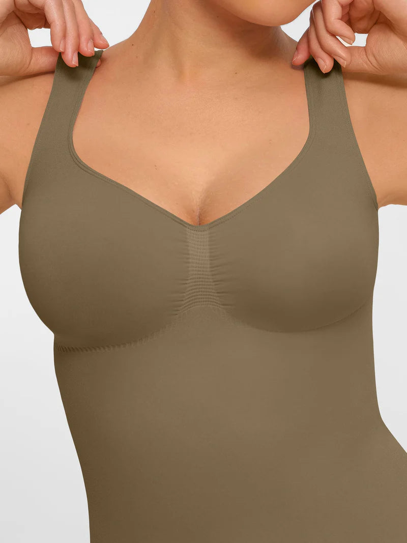 Bezszwowe body modelujące ze stringami