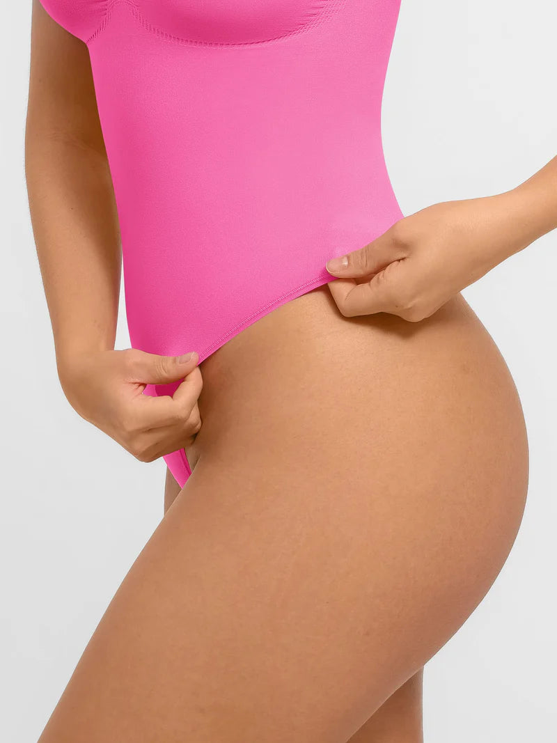 Bezszwowe body modelujące ze stringami