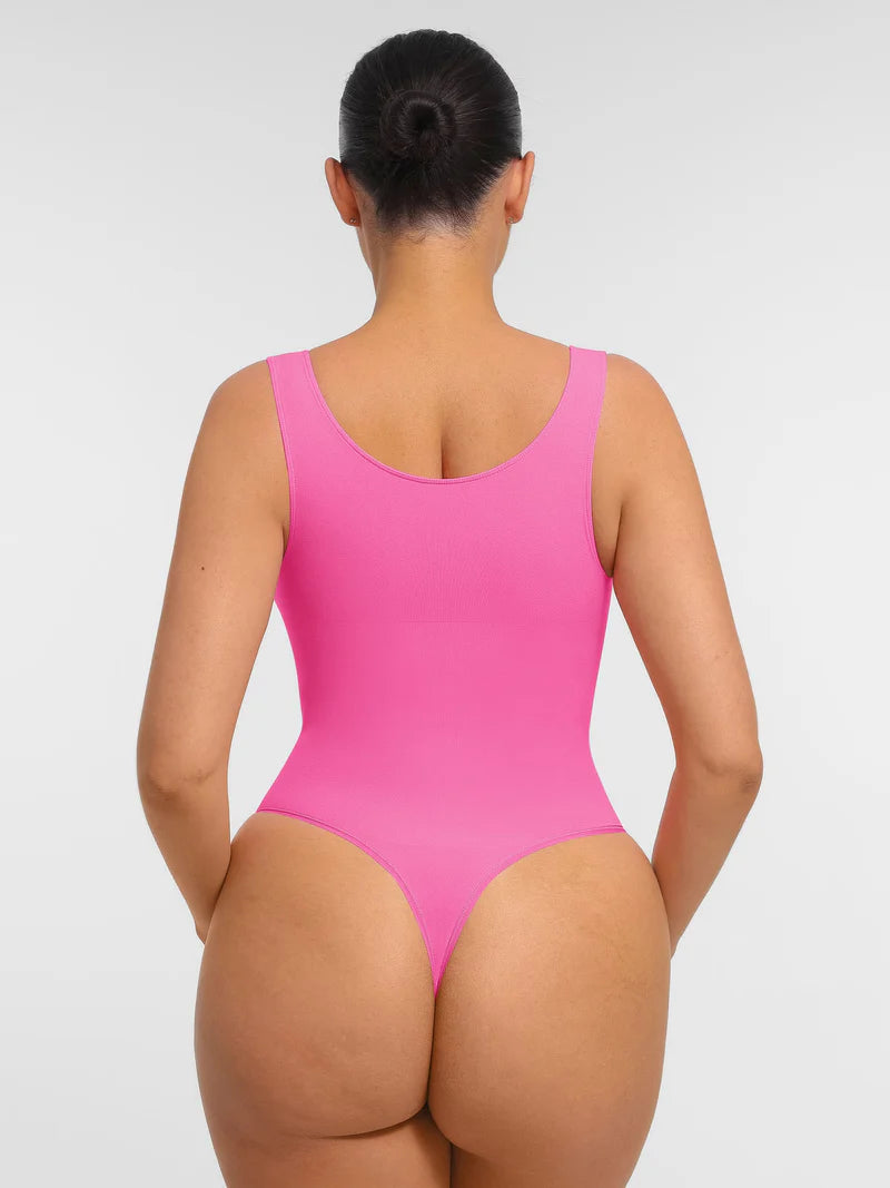 Bezszwowe body modelujące ze stringami