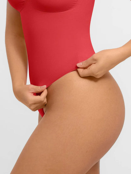 Bezszwowe body modelujące ze stringami