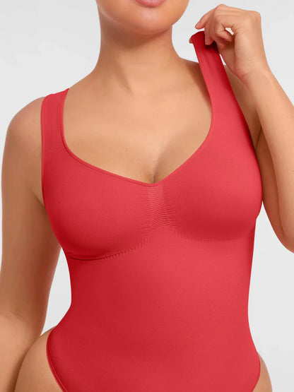 Bezszwowe body modelujące ze stringami