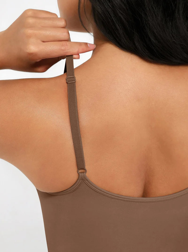 Body modelujące ze stringami