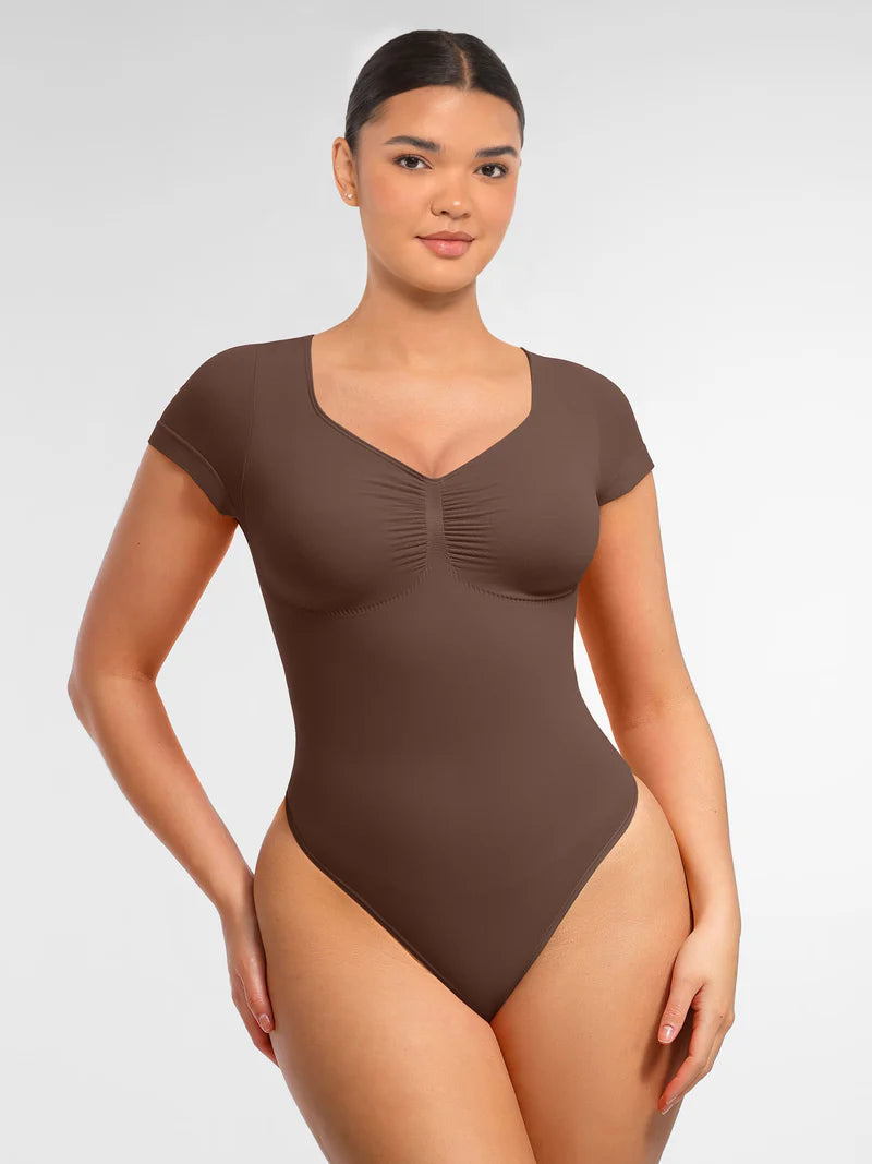 Body modelujące z rękawkiem i stringami