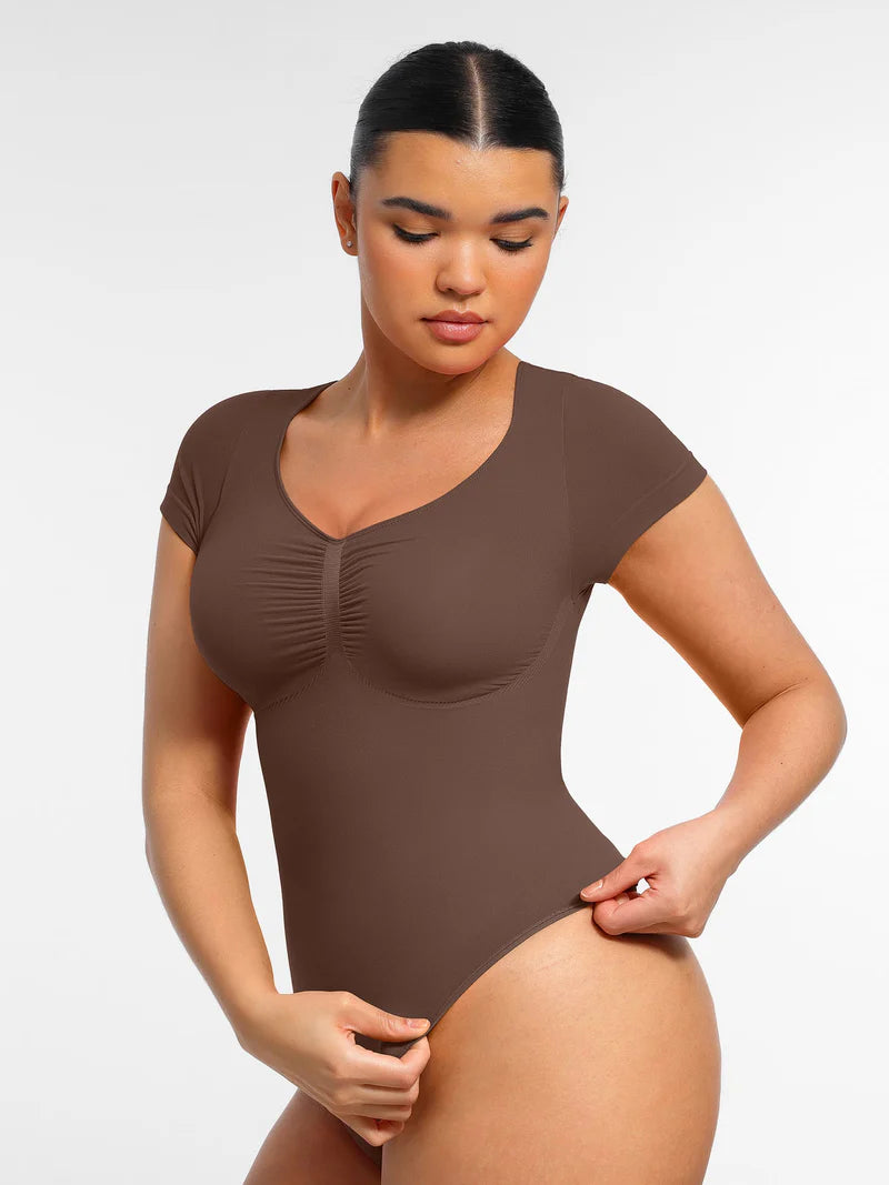 Body modelujące z rękawkiem i stringami