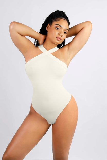 Body modelujące z dekoltem na krzyż i stringami